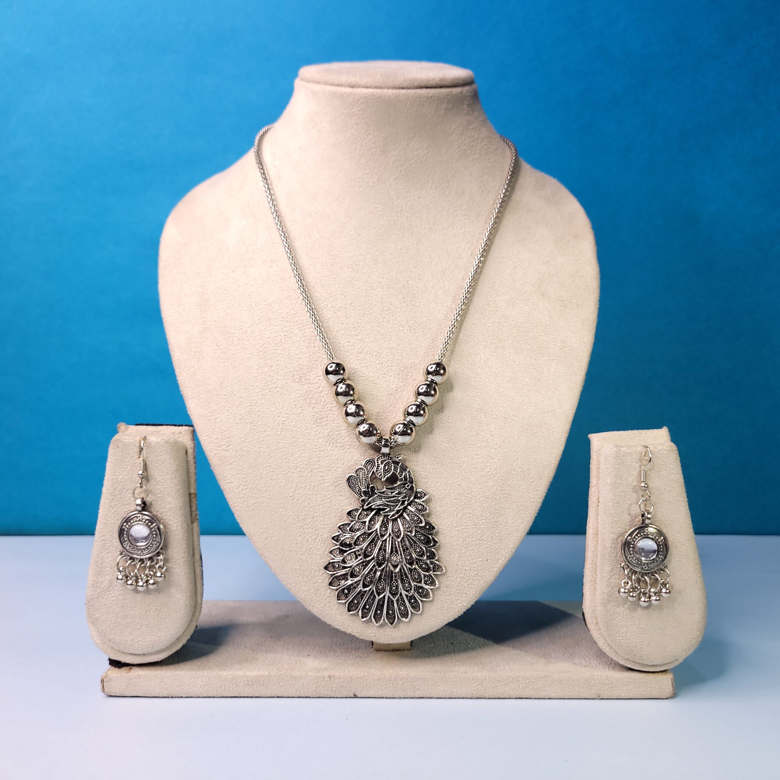 Antique Beauty Oxidized Pendant Set