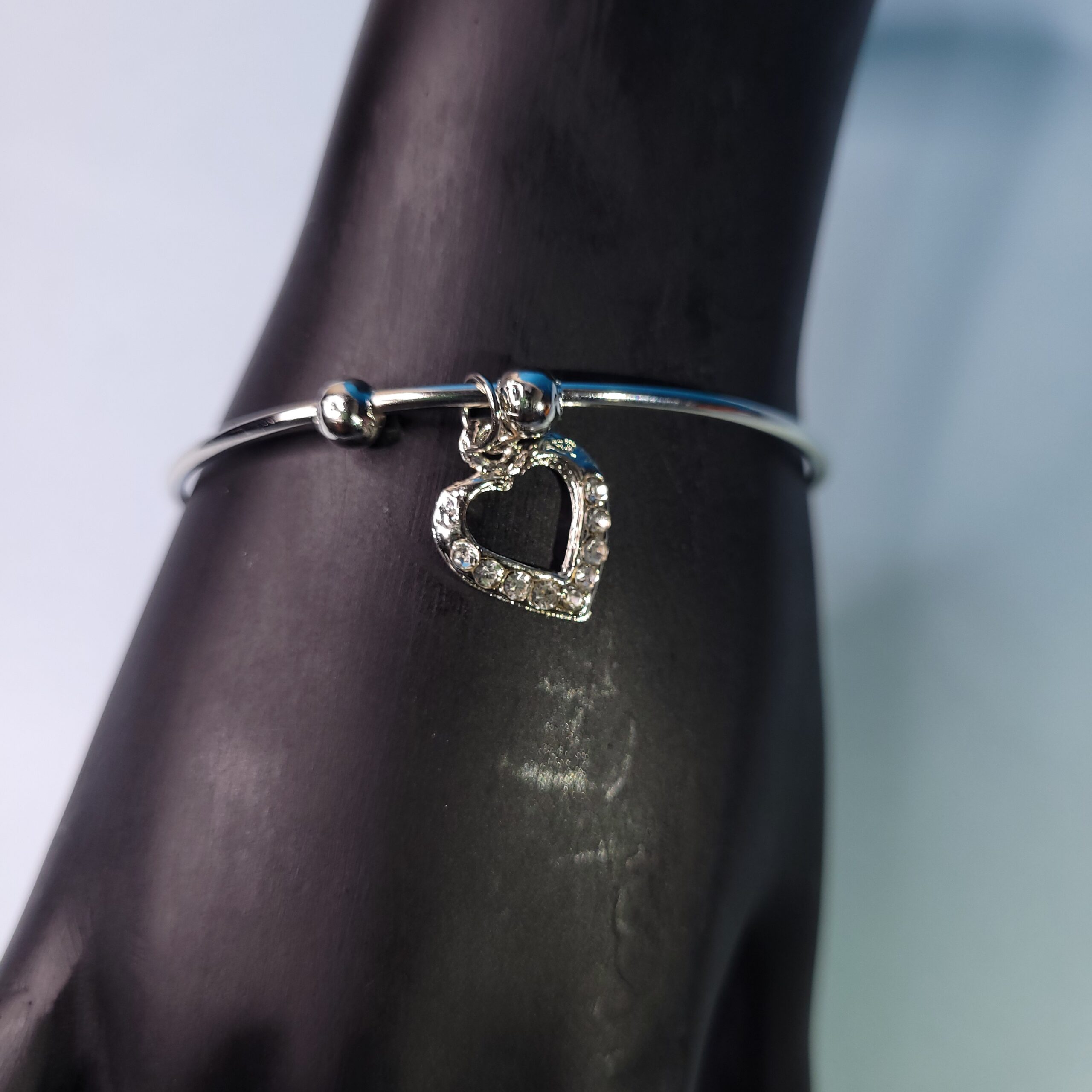 Subtle Heart Charm Bracelet