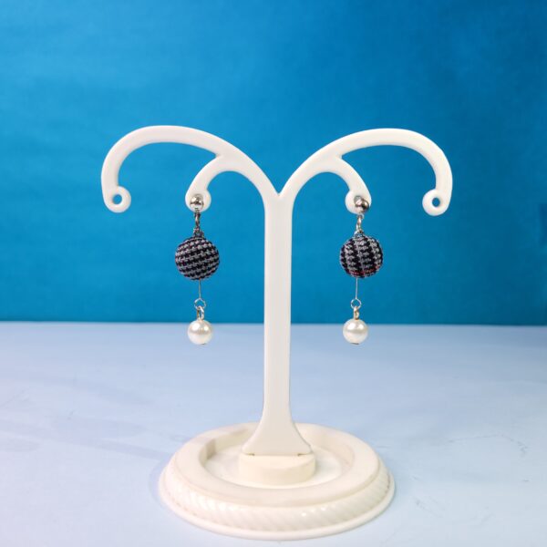 Stylish Pearl Sleek Dangle Earrings